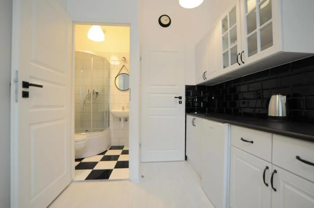 Studio Bursztyn & Parking Apartment Sopot